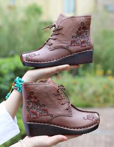 OBIONO Ethnic Style Leather Embroidered Retro Boots – Obiono Casual Boots With Floral Embroidery And Round Toe, Brown Embroidered Winter Boots, Casual Fall Boots With Floral Embroidery, Brown Boots With Floral Embroidery And Round Toe, Winter Embroidered Leather Boots, Winter Leather Boots With Embroidery, Handmade Shoes Women, Leather Oxfords Women, Retro Boots