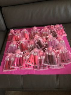 Lipglosses bundles Lipgloss Small Business, Aesthetic Hobbies, Girly Products, Lips Essentials, Quinceanera Planning, Girl Heaven, Belly Piercing Jewelry, Business Baby, Products Photography