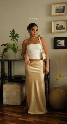 @| reislarix Feminine Era Outfit, Holiday Outfits Night, Maxi Floral Skirt Outfit Summer, Trending Summer Fashion, Women Semi Formal Outfit Wedding, Maxi Skirt And T Shirt Outfit, Spring Fit Inspo 2024, Casual Birthday Guest Outfit, Subtle Birthday Outfits