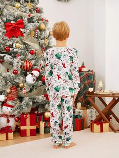 Pattern Pants, Allover Pattern, Pajamas Sets, Christmas Family, Green Tops, Pants Pattern, Family Matching, Christmas Shopping, Family Christmas