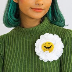 Smiley Daisy Brooch / Pink smiley face with white flower petal This brooch is like no other, it's carefully handcrafted with a combination of pom pom and artificial flower.  It will definitely give an additional cuteness to your outfit as well as spreading the good/positive vibes to people around you.  :) There may be some slight colour variation on the products as to what you see on your screen. However, we did our best to display as accurately as possible.   Please feel free to drop us a messa Whimsical White Craft Supplies For Gifts, White Novelty Craft Supplies For Gifts, Novelty White Craft Supplies For Gifts, White Flower Pins As Gifts, Cute White Brooch For Gift, Cute White Brooches For Gift, Cute White Brooches For Gifts, White Flower Pins For Gifts, Bouquet With Candy