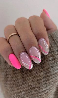 s Colourful Nail, Nails Fancy, Pink Gel Nails, Pink Gel, Makijaż Smokey Eye, Cute Gel Nails, Short Acrylic Nails Designs, Nails 2023, Prom Nails