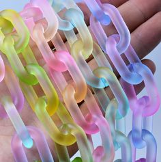 25pcs Iridescent Rainbow Acrylic Chain Links 31x19mm - Etsy Silicone Molds Jewelry, Chain Links, Necklace Chain, Chain Link, Purses Crossbody, Chains Necklace, Color Mixing, Pokemon, Arts And Crafts