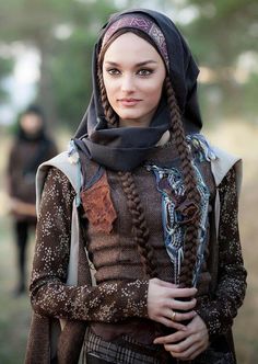 Costume Concepts, Bulgarian Clothing, Arabian Dress, Larp Costume, Face Reference, Victorian Clothing, Fantasy Aesthetic