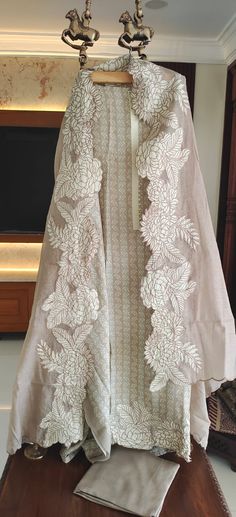 Western Formal Dresses, Dupatta Designs Ideas, Western Formal, Shalwar Kameez Designs, Dupatta Designs, Kameez Designs, Chanderi Suits, Summer 2025, Shalwar Kameez