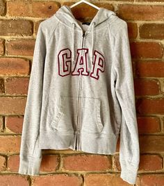 90s Vintage GAP women's hoodie with full zip up, made in Vietnam, found in Australia. Size S/8 Womens, 100% cotton  This is a pre owned item with no visible defects. Please feel free to reach out for further enquiries. Cheap Gap Medium Wash Outerwear, Fall Cotton Hoodie With Logo Print, 90s Cotton Hooded Top, 90s Cotton Sweatshirt For Fall, 90s Style Cotton Sweatshirt For Fall, 90s Hooded Cotton Tops, 90s Cotton Hoodie With Drawstring Hood, 90s Style Cotton Hoodie, Gap Zip Hoodie