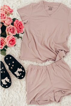 Our EcoFabric™ pajamas can be worn year round, providing a warm hug on cool nights. Because of its moisture wicking capacity, they can also be great for those hot, summer nights. Comfy Pajama, Hot Summer Nights, Women's Sleepwear, Womens Jersey, Cute Comfy, Womens Pyjama Sets, Warm Hug, Sleepwear & Loungewear, Pajama Sets