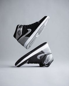 Wallpaper Air, Earthy Logo Design, Air Jordan 1 Black, Jordan Wallpaper, Air Jordan Mid, Jordan Logo Wallpaper, Shoes Fashion Photography, Jordan 1 Black, Fashion Poster Design