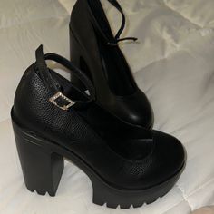 Never Worn Black Platform Heels. Super Cute And Bedazzled Ankle Strap Dolly Heels, Bedazzled Shoes, Gothic Shoes, Black Platform Heels, Dream Style, Versatile Outfits, Gorgeous Shoes, Black Platform, Platform Heels