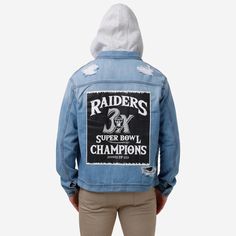 When your team hits the field, make sure your presence is felt and your flawless fan fashion sense is seen on gameday by rocking this Las Vegas Raiders Denim Days Jacket! Features Faded denim design so you can rep the team in style in a fashionable jean jacket Embroidered team logo display on left chest, in case there were any doubts where your allegiances lie Printed cotton twill patch with thematic design and bold team logo display on reverse side that will have you dressed to impressed all fa Green Packers, Patch Jacket, Fan Fashion, Logo Display, Denim Day, Las Vegas Raiders, Patches Jacket, Faded Denim, Autumn Style