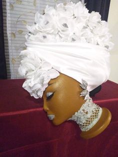 This Afro Diva wreath is poised with Grace and can be for any occasion. Wood Silhouette, African Inspired Decor, Deco Mesh Wreaths Diy, Creative Wreaths, Mannequin Art, African Crafts, Mesh Wreath Diy, Head Wreath, Earrings Wood