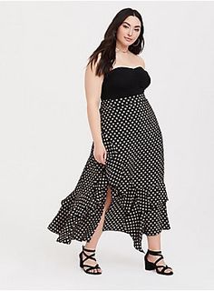 Black Foulard Ruffle Maxi Skirt | Torrid Leather Skirt Outfit Casual, Tulle Skirt Outfits Casual, Long Skirt Outfits For Summer, Tulle Skirts Outfit, Denim Skirt Fashion, Pleated Chiffon Skirt, Ruffle Maxi Skirt, Chiffon Maxi Skirt, Midi Skirt Outfit