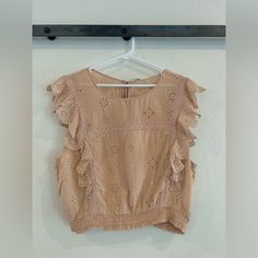 New With Tags, Never Worn. Perfect Condition. Tan/Cream Colored Aerie Summer Top Size Xl But Fits Anywhere S-L Casual Beige Top With Ruffles, Cute Beige Ruffled Tops, Casual Neutral Tops For Brunch, Cute Beige Tops For Brunch, Beige Ruffled Tops For Vacation, White Eyelet Blouse, Cold Shoulder Shirt, Brown Blouse, Eyelet Blouse