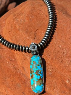 Mas Grande and Grande Artisan Sterling Silver Jewelry With Spacer Beads, Artisan Jewelry With Spacer Beads In Sterling Silver, Necklace Expensive, Cowboys Hats, Beautiful Baubles, Hats Summer, Navajo Pearls, Leather Coats, Vintage Leather Belts