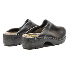 > All footwear undergoes thorough professional cleaning using advanced ozone technology, ensuring exceptional quality and hygiene every time.>Size: UK 4>Condition: Excellent Clog Shoes, Professional Cleaning, Clogs Shoes, Shoes Black, Black Shoes, Leather Women, Clogs, Black Leather, Technology