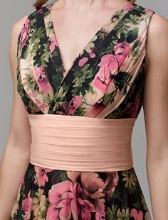 A-Line Party Dress Floral Dress Holiday Wedding Guest Floor Length Sleeveless V Neck Bridesmaid Dress Chiffon with Pattern / Print V Neck Bridesmaid Dress, Slavic Style, Bridesmaid Dress Chiffon, Floral Prom Dresses, Dresses Quinceanera, Dress Chiffon, Floral Fashion, Holiday Wedding, Colour Combinations