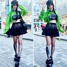 Harajuku Goth, Metal Girl, Tokyo Fashion, Green Hoodie, Emo Girls, Emo Goth, Mall Goth