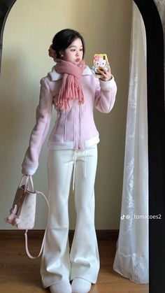 Norafawn Body Goals, Cold Sunny Day Outfit, Cute Japanese Outfits, Cozy Airport Outfit, Trendy Airport Outfits, Classy Modest Outfits, Cute Outfits Korean, Japanese Fashion Women