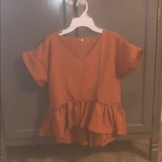 Never Worn Ruffles On The Bottom V Neck Short Sleeved Size Small Fluffy Sleeves, Western Fits, Western Blouse, Orange Blouse, Blouse Short Sleeve, Shein Tops, Western Shirts, Orange Red, Ruffles