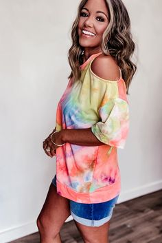 Tie Dye Print Cold Shoulder Casual T-shirt School Holiday, Basic Fits, Loose Outfit, Shoulder Design, Casual T Shirt, Tie Dye Print, The Chic, Casual T Shirts, Tie Dye Top