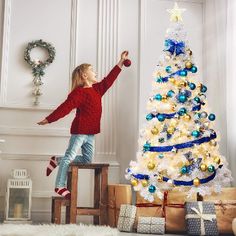 Goplus 6ft White Christmas Tree, Unlit Artificial Christmas Pine Tree with 650 PVC Branch Tips, Foldable Metal Stand, Indoor Xmas Full Tree for Office Home Store Party Holiday Decor White Pine Christmas Tree, White Xmas Tree, Christmas Tree Store, White Artificial Christmas Tree, Pine Christmas Tree, Real Christmas Tree, White Christmas Trees, Holiday Christmas Tree