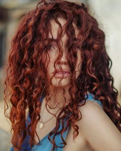 Rusty Auburn Hair Color, Red Curly Hair Aesthetic, Curly Red Hair Aesthetic, Irish Red Hair, Red Hair Inspo, Auburn Hair, Dye My Hair, Hair Inspo Color