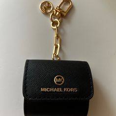 New Without Tags Airpods Case, Mini Bags, Michael Kors Black, Michael Kors Bag, Mini Bag, Michael Kors, Bag Lady, Tags, Leather