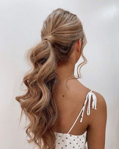 Moh Hair, Prom Hair Up, Mother Of The Bride Hairstyles, Prom Hairstyle, Fancy Hair, Simple Prom Hair, Mother Of The Bride Hair