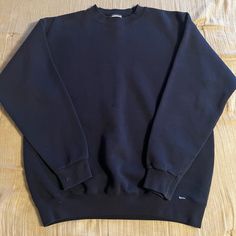 Pretty Much Brand New No Defects Or Crazy Stains With Tags Vintage Quick Shipping And Good Packaging Nike Sweatshirts Vintage Men, Men’s Crew Neck Sweater, Mens Vintage Nike Sweatshirt, Cute Clothes For Guys, Crewnecks Men, Navy Blue Clothes, Good Packaging, Vans Sweatshirt, Aesthetic Crewneck