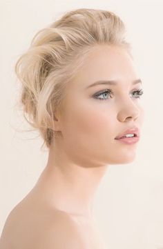 Blue Eyes And Blonde Hair, Fair Skin Makeup, Wedding Hairstyles And Makeup, Makeup Tip, Braut Make-up, Wedding Makeup Looks, Natural Wedding Makeup, Bride Makeup, Pale Skin