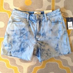 Nwt Universal Thread Brand Cutoff Denim Shorts Size 4 Cutoff Shorts, Denim Cutoff Shorts, Denim Cutoffs, Cut Off Shorts, Universal Thread, Cut Off, Jean Shorts, Denim Shorts, Tie Dye