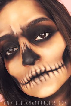 Easy Skull Makeup, Halloween Skeleton Makeup, Skull Makeup Tutorial, Maquillage Halloween Simple, Halloween Makeup Tutorial Easy, Makeup Zombie, Holloween Makeup