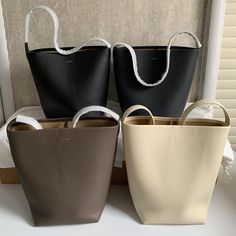 Product information： Material: Cowhide Lining: Fabric SIZE:  S: 22*12*25CM (9*5*10") M: 28*15*33CM (11*6*13") Bucket Tote, Women Shoulder Bag, Lining Fabric, Leather Tote Bag, Shoulder Bag Women, Leather Tote, Hong Kong, Bathing Beauties, Accessory Gift