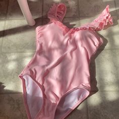 Super Cute Bnwt Matching Mommy And Me Company. Size 6 Fits Like A Xsmall Or Xxsmall Trendy Ruffled Swimwear For Spring, Chic Pink Swimwear With Ruffles, Casual Solid Color Swimwear With Ruffles, Pink Ruffled Straps Swimwear For Spring, Pink Feminine Swimwear With Ruffles, Pink Ruffled Feminine Swimwear, Pink Feminine Ruffled Swimwear, Feminine Pink Ruffled Swimwear, Bright Swimwear