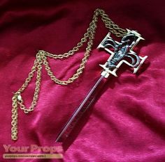 The DaVinci Code The Bank Key The Noble Collection Code Aesthetic, Noble Collection, Baby Sitting, Movie Props, The Bank, Arrow Necklace