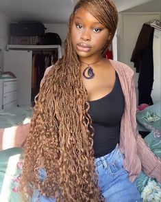 Chocolate Brown Braids Black Women, Chocolate Brown Braids, Color 30 Braids, Brown Braids For Black Women, Brown Box Braids, Brown Braids, Braiding Hair Colors, Cute Box Braids, Protective Hair