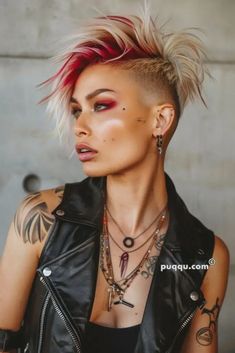 Hair Colour For Indian Skin, Curly Mohawk Hairstyles, Haircut For Women, Mohawk Styles, Shaved Side Hairstyles, Hair Therapy