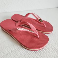 Little Girl's Size 1/2c Brand New Hard To Capture, But Like A Bublegum Pink Pink Non-slip Slippers For Vacation, Pink Summer Slippers For Beach Season, Adjustable Pink Flip Flops For Beach, Non-slip Pink Flip Flops For Vacation, Pink Non-slip Summer Slippers, Pink Non-slip Casual Flip Flops, Casual Adjustable Pink Slippers, Pink Non-slip Flip Flops For Swimming, Pink Non-slip Flat Flip Flops