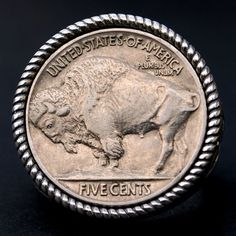 US 1913 - 1938  Indian Head Buffalo Nickel Full Horn AU Coin 925 Sterling Silver Signet Ring NEW - B Classic Collectible Coin Rings, Classic Collectible Nickel-free Jewelry, Classic Nickel-free Collectible Jewelry, Nickel-free Classic Collectible Jewelry, Nickel-free Antique Silver Classic Ring, Vintage Oxidized Jewelry For Commemoration, Buffalo Skull, Buffalo Nickel, Silver Bullion