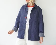 Rare 60s-early 70s German chore jacket. Hard to find this kind of jackets from East German era. Soft lightweight denim. Love the contrasted red button. Multiple pockets for all your small belongings. Good for transitional weather. A great find! Condition: in excellent vintage condition.  Measurements are taken flat. Fits like S-M | Unisex* Shoulder to shoulder = 17 in / 44 cm Armpit to armpit = 20.5 in / 52 cm Sleeve = 25.5 in / 65 cm Total length = 27.5 in / 70 cm Model is 5'6", 26" waist, 36" Denim Workwear, Jean Vintage, Chore Coat, Workwear Jacket, Work Jacket, Chore Jacket, Red Button, Coat Outfits, Work Jackets