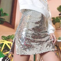 Glitter Hair Spray, Glowing Star, Fashion Outfits Dresses, Pink Peacoat, Sparkle Outfit, Glitters Skirt, Glitter Fashion, Silver Skirt, Taylor Swift Tour Outfits