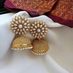 The Seriously Good Looking Antique Jewelleries Are Here • South India Jewels Birthday For Wife, Gold Jhumkas, Necklaces Luxury, Gold Temple Jewellery, Silver Jewelry Accessories, Antique Jewellery Designs