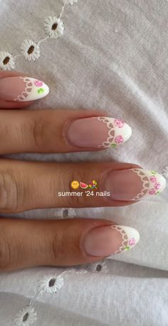 Nails Very Simple, Flower Bouquet Nails, Cute Nail Ideas Summer, Clean Summer Nails, Shirt Nails, Business Place, Cute Simple Nails, Summery Nails, Girly Acrylic Nails