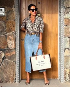 Curvy Outfits Fall, Fall Outfits Denim, Jean Skirt Outfits Fall, Long Denim Skirt Outfits, Denim Skirt Outfit Fall, Long Jean Skirt Outfits, Denim Skirt Outfit Ideas, Denim Skirt Outfit Summer, Long Denim Skirt Outfit