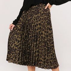 Reposhing This Item I Purchased From @Shopjeanneb. Still Brand New In Bag. Questions? Leave A Comment Below! Faldas Animal Print, Casual Leopard Print Midi Skirt, Green Leopard Print Pleated Skirt, Spring Leopard Print Midi Skirt, Leopard Print Relaxed Midi Skirt, Leopard Print Flowy Long Skirt, Leopard Animal, Women Skirts Midi, Black Green