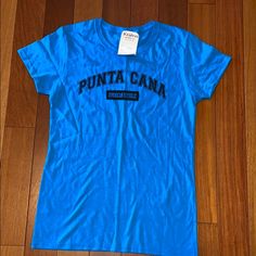 Turquoise Blue Punta Cana T Shirt Size Small. New Blue Short Sleeve Shirt With Text Print, Turquoise Crew Neck T-shirt For Summer, Casual Blue Shirt With Text Print, Casual Turquoise Crew Neck T-shirt, Turquoise Cotton Short Sleeve T-shirt, Turquoise Cotton Crew Neck T-shirt, Casual Blue T-shirt With Text Print, Punta Cana Dominican Republic, Punta Cana