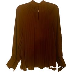 H&M Blouse With Long Sleeves / Button On Cuffs / Pleated / Lined / Button Closure At Back Of Shirt / Medium / Brown New Without Tags / Never Worn Blouse With Long Sleeves, H&m Blouse, Medium Brown, The Social, H&m, Top Blouse, Long Sleeve Blouse, Long Sleeves, Womens Tops