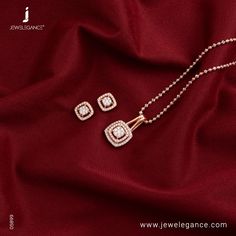 Real Diamond Pendent Set, Real Diamond Pendant Set Delicate, Pendent Set Gold Pendant Earrings, Gold Pandent Set Design, Real Diamond Earrings Indian, Latest Diamond Pendant Sets, Pendent Set Gold, Diamond Pendent Set, Real Diamond Pendant Set