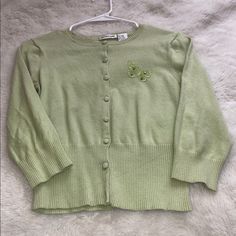 Nwot No Defects Super Cute Green Cotton Sweater For Spring, Spring Green Cotton Sweater, Vintage Green Cardigan For Spring, Vintage Green Spring Cardigan, Fitted Green Cotton Cardigan, Light Green Cardigan, Thrift Inspo, Green Cardigan, Love Clothing