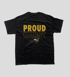 Wear your school spirit loud and proud with our "Proud Hornet(Black)" screen print t-shirt. Crafted from premium-quality fabric, this shirt isn't just clothing; it's a testament to the unwavering pride you hold for your alma mater. Band Merch Cotton T-shirt For College, Cotton Band Merch T-shirt For College, Black T-shirt For School Spirit Fan Gear, Black T-shirt With Screen Print For Fan Gear, Black Band Merch T-shirt For College, School Spirit T-shirt With Screen Print For Fans, Streetwear T-shirt With School Spirit Screen Print, Collegiate Pre-shrunk T-shirt For College Events, Graphic Tee T-shirt For College Events